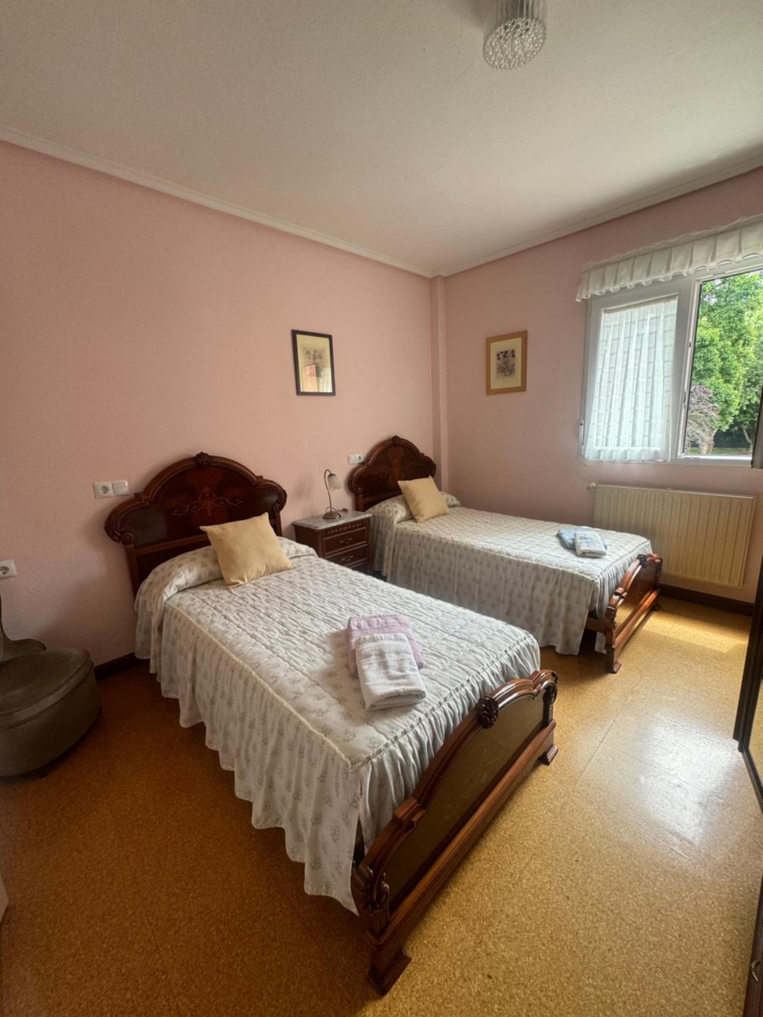 Apartamento En Llanes Con Plaza De Garaje Cubierta Esterno foto